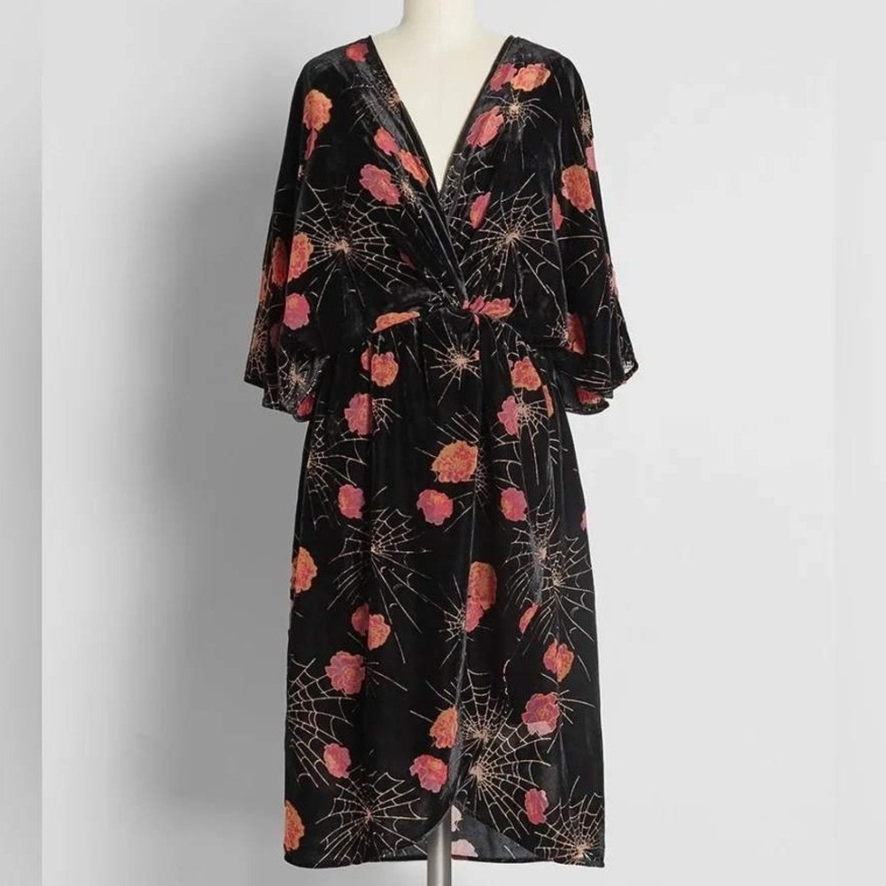 Modcloth Spiderweb Velvet Burnout Dress Sz M Dark Floral Sheer Witchy Goth